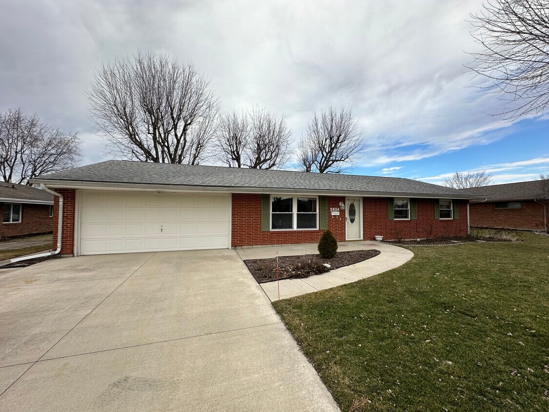 Primary Photo - 2624 Sherwood Dr