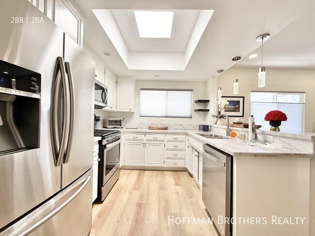 Foto del edificio - 1909 Pelham Ave