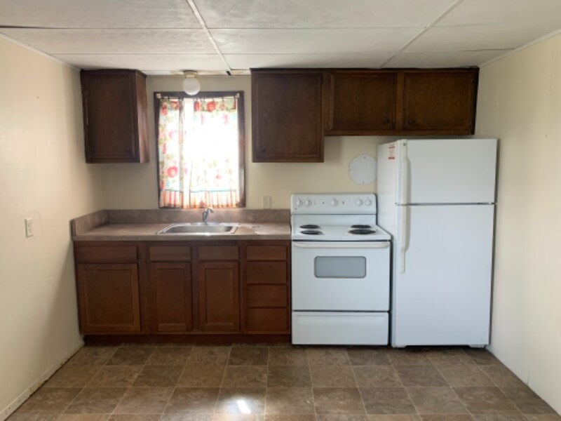 516 E 5th St Unit 2, Wayne, NE 68787 Room for Rent in Wayne, NE