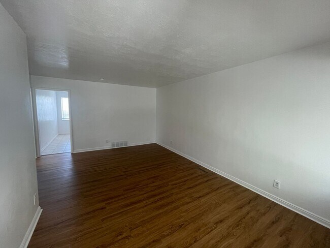 Foto del edificio - 1158-1160 Brooklyn Ave