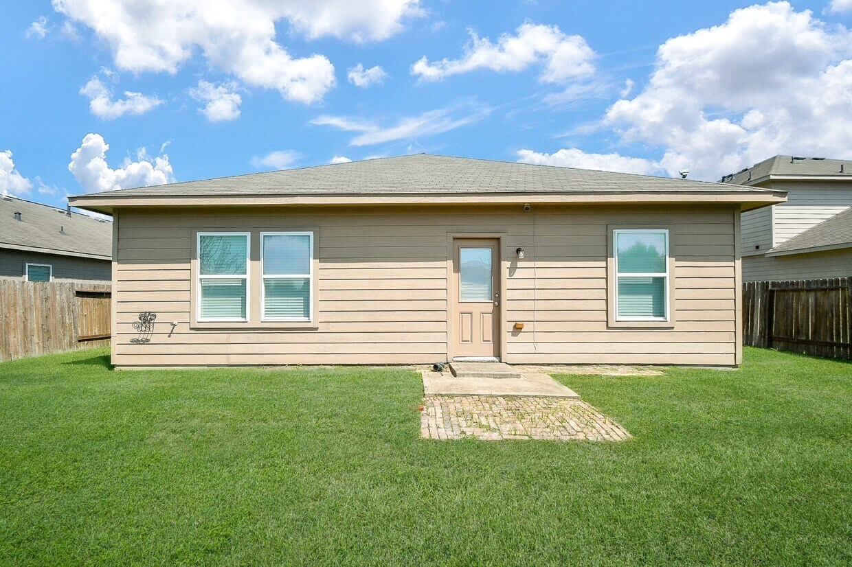 Foto del edificio - 3318 Grand Cane Ln