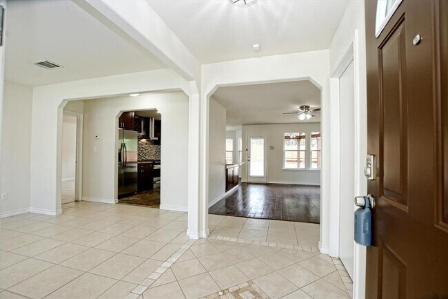 Building Photo - 20601 Camelback