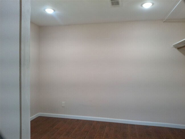 Foto del edificio - 22262 Adams St