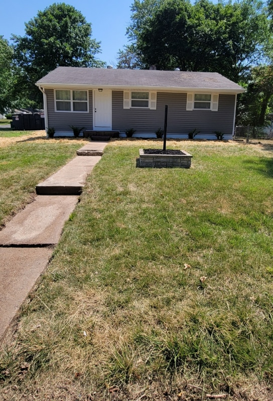 100 Monteith Cir, Glasgow Village, MO 63137 House Rental in Glasgow