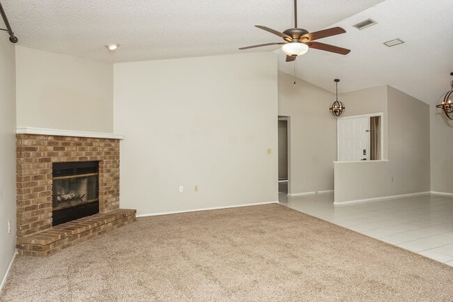 Building Photo - 2479 Wood Oak Dr