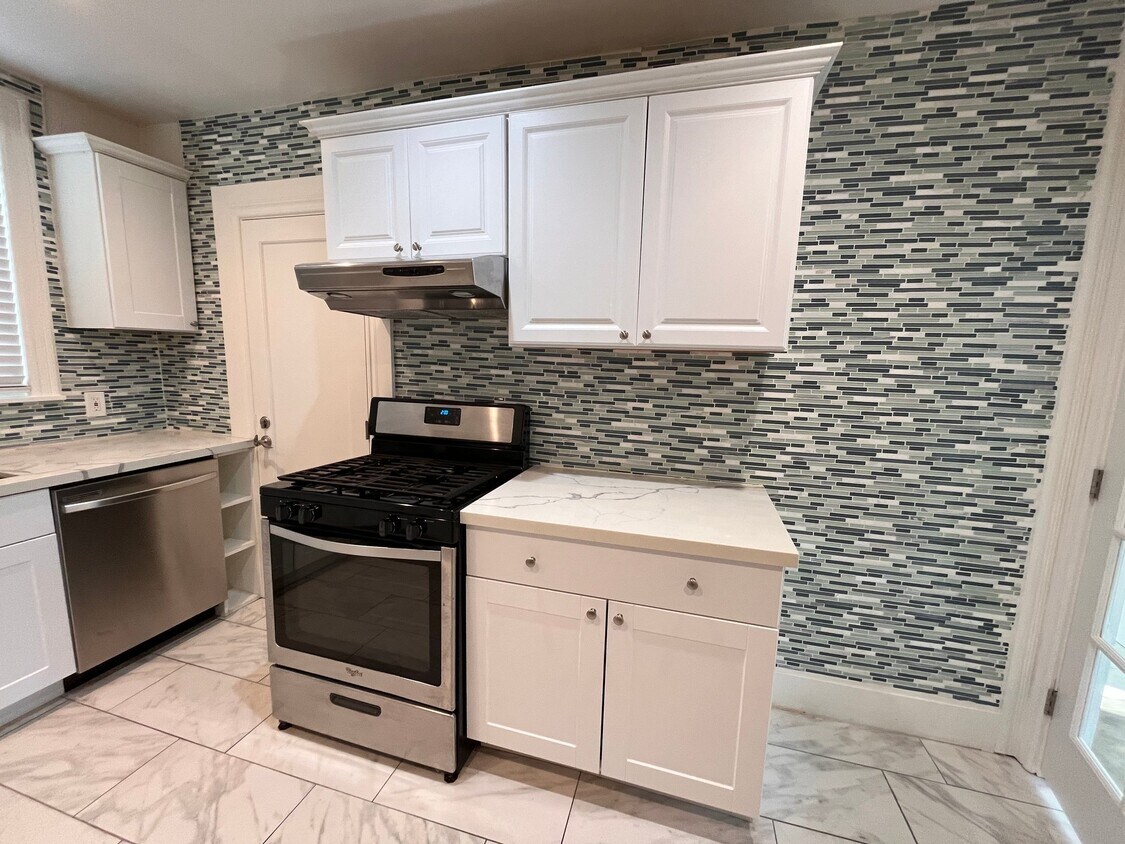 Foto del edificio - 3815 Webster St