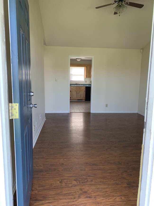 Foto del edificio - 1928 Timberline Cir