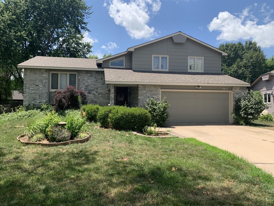2011 N Keith Ct, Wichita, KS 67212 House for Rent in Wichita, KS