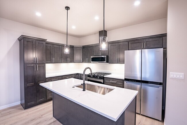 Foto del edificio - 8146 W Boekel Rd