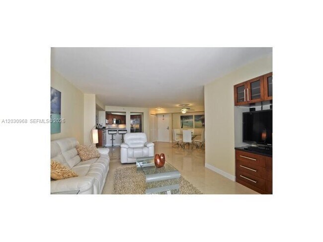 Foto del edificio - 6767 Collins Ave
