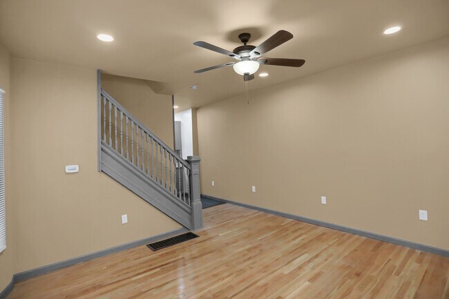 Dining room - 844 Memorial Ave