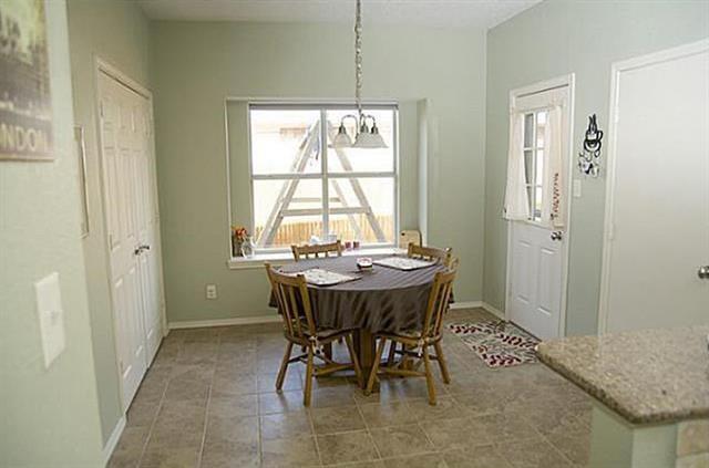 Building Photo - 7900 Squire Ln