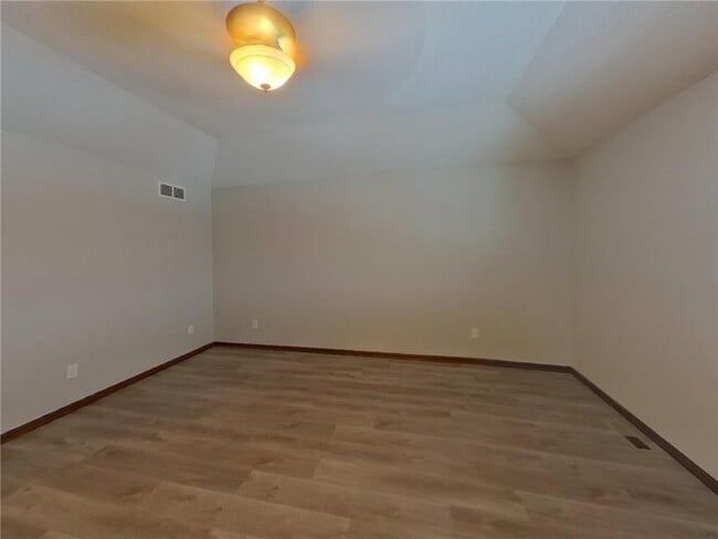 Foto del edificio - 1133 Rosemary Ln