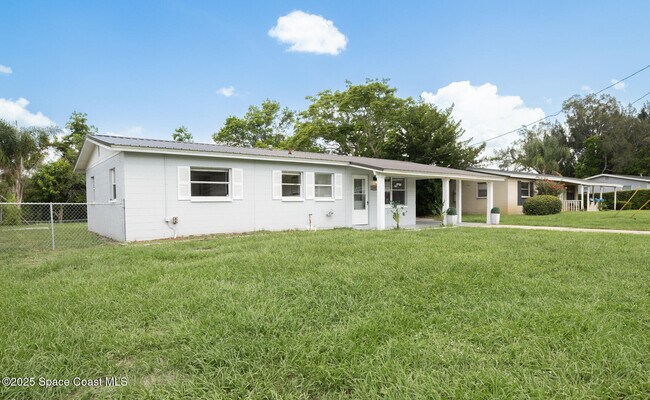 Foto del edificio - 2285 Dolphin Rd