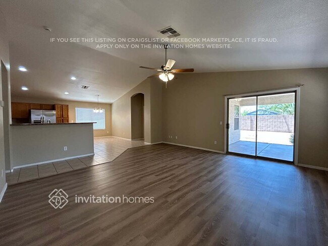 Foto del edificio - 12230 W Maricopa St