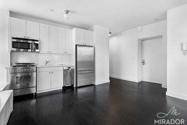 Foto del edificio - 2 bedroom in New York NY 10003