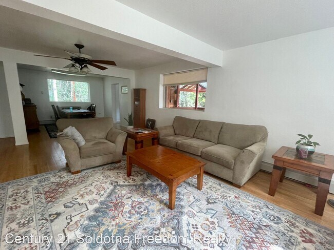 Foto del edificio - 3 br, 2 bath House - 35159 Adell Ave