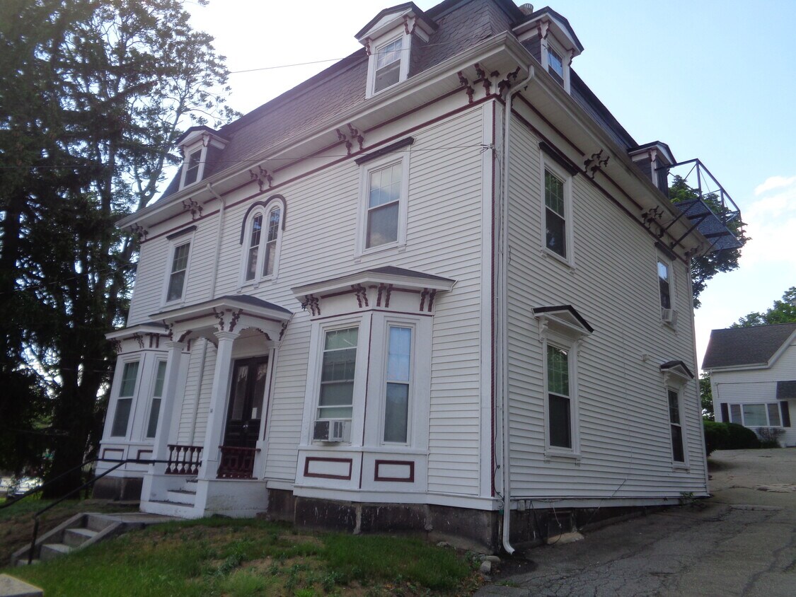 14 Salem St Unit 1, Woburn, MA 01801 Apartments in Woburn, MA