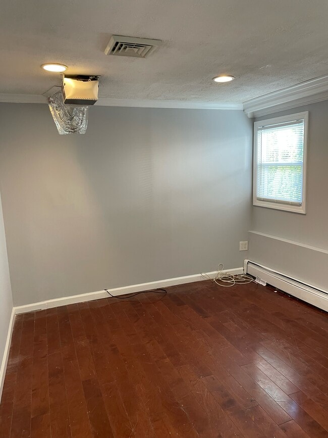 Bedroom - 806 Washington St