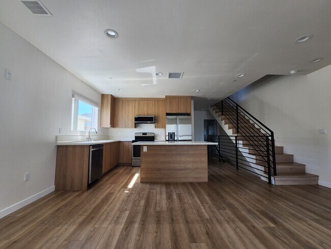 Foto del edificio - 1145 N Kenmore Ave