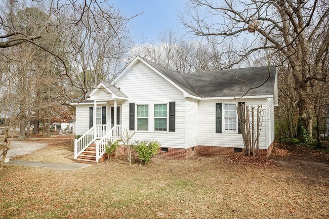 Foto del edificio - Great Corner Lot Home in Downtown Clayton