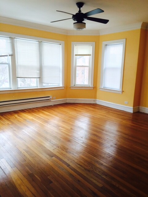 Primary Photo - 835 E 80th St