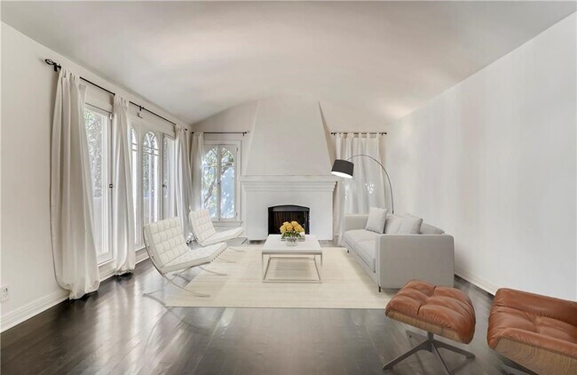 Foto del edificio - 4277 Kraft Ave