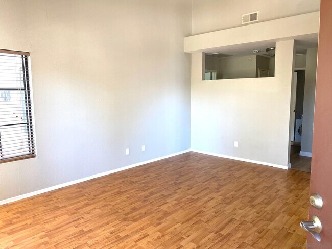 Foto del edificio - 4029 Carmel View Rd