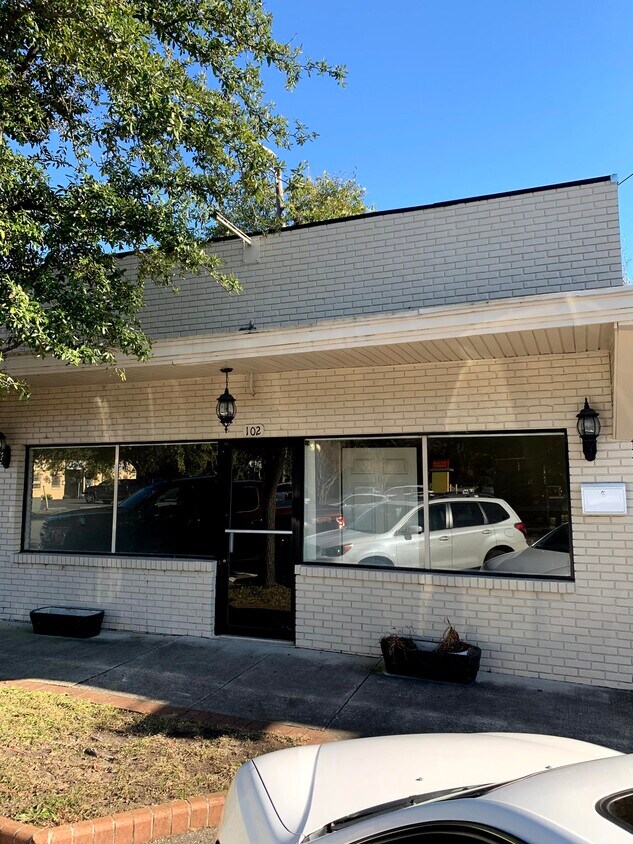 Primary Photo - 102 King Street