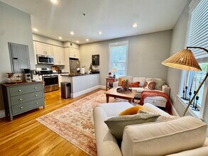 Building Photo - 405 S Huntington Ave