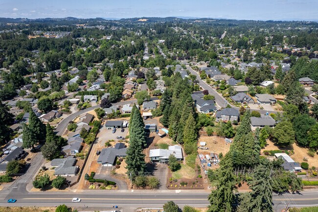 Foto del edificio - 5415 Sunnyside Rd SE