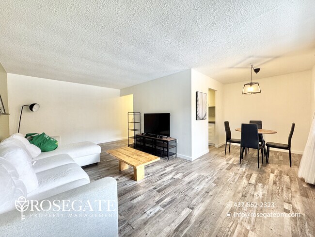 Photo du bâtiment - All-Inclusive 2-Bedroom Condo with Balcony, Parking & Storage in Oshawa