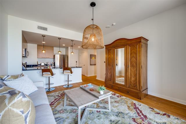 Foto del edificio - 1200 Main St