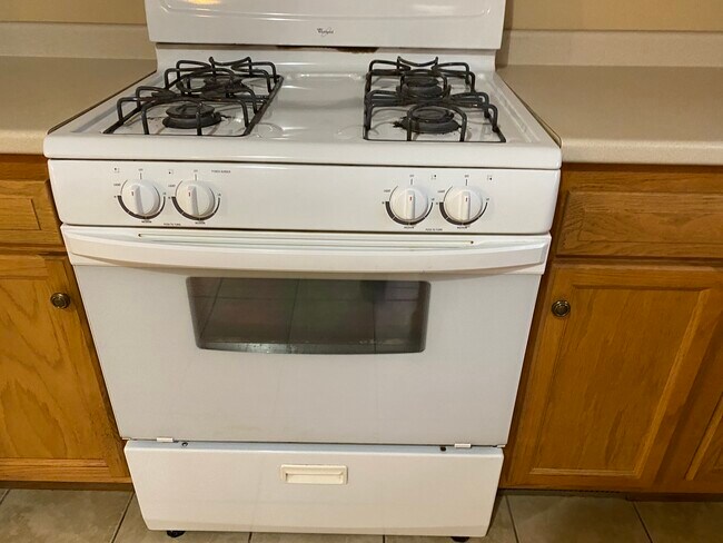 Building Photo - 139 N 9th St