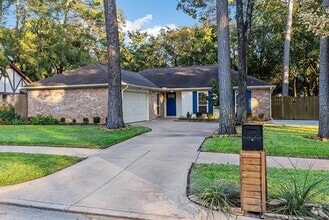 Building Photo - 15106 Forest Lodge Dr
