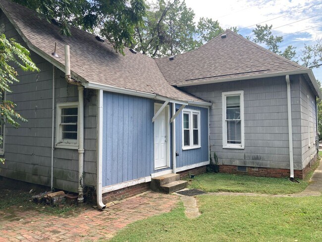 Foto del edificio - Home for Rent in Historic Horton Waverly Area on Reservoir Hill