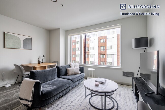 Building Photo - 123 Broadway-SI FL5-ID826