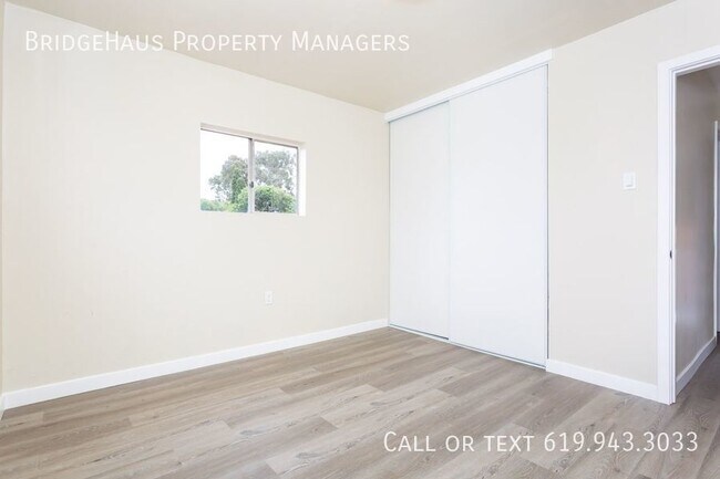 Building Photo - Urban Oasis: Second Floor Cozy 1 Bed/1 Bat...