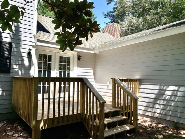 Building Photo - 96 E Gate Terrace Ln