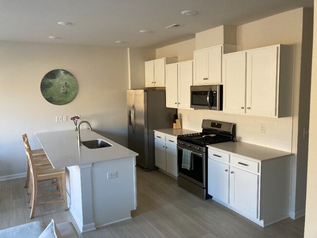 Foto del edificio - 12 Twiggs Ln