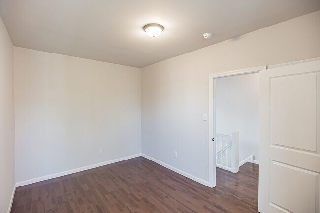 Foto del edificio - Large 3 Bedroom 1 Bathroom House for Rent