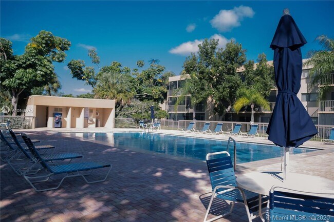 Foto del edificio - 8415 SW 107th Ave