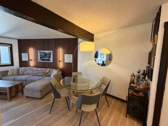 Foto del edificio - 414 W Beaver Creek Blvd