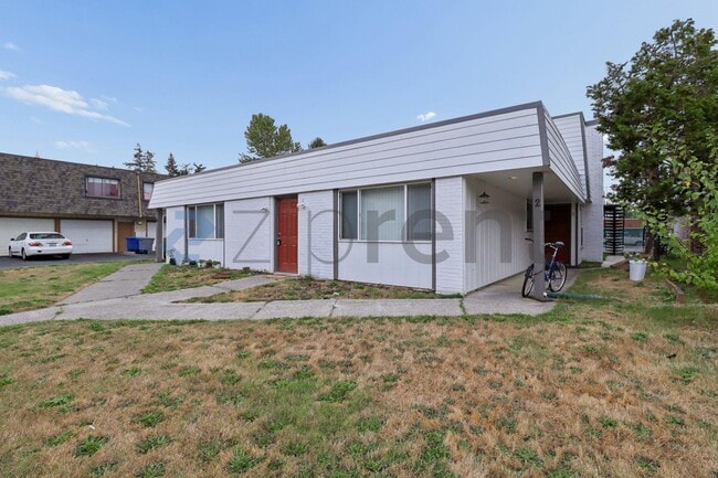 Building Photo - Unit 1