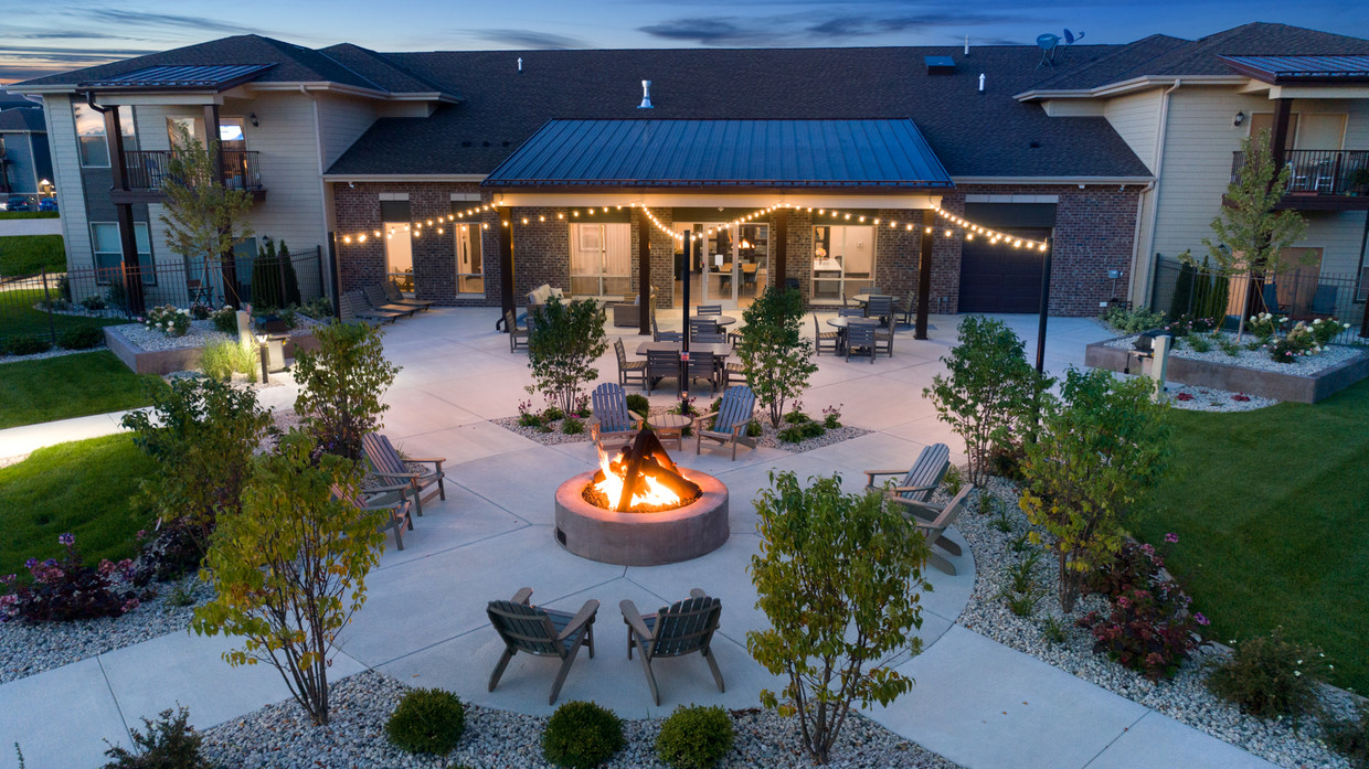 Clubhouse Patio - Saxony Village Apartments