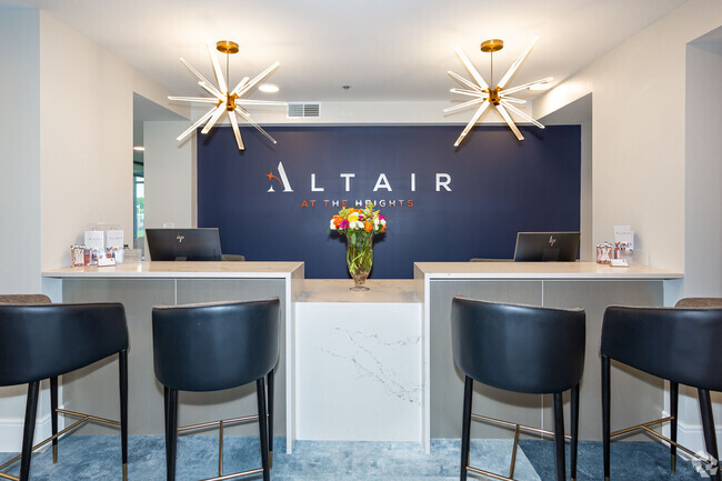 Building Photo - Altair at the Heights