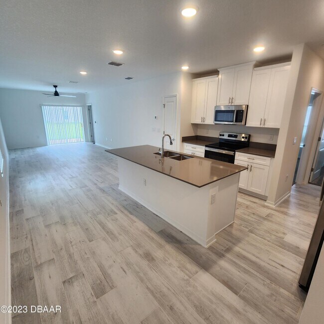 Building Photo - 1288 Sand Trap Ct