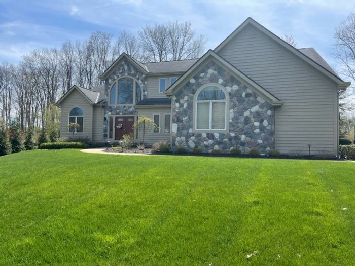 38750 Lochmoor Dr, Solon, OH 44139 House Rental in Solon, OH