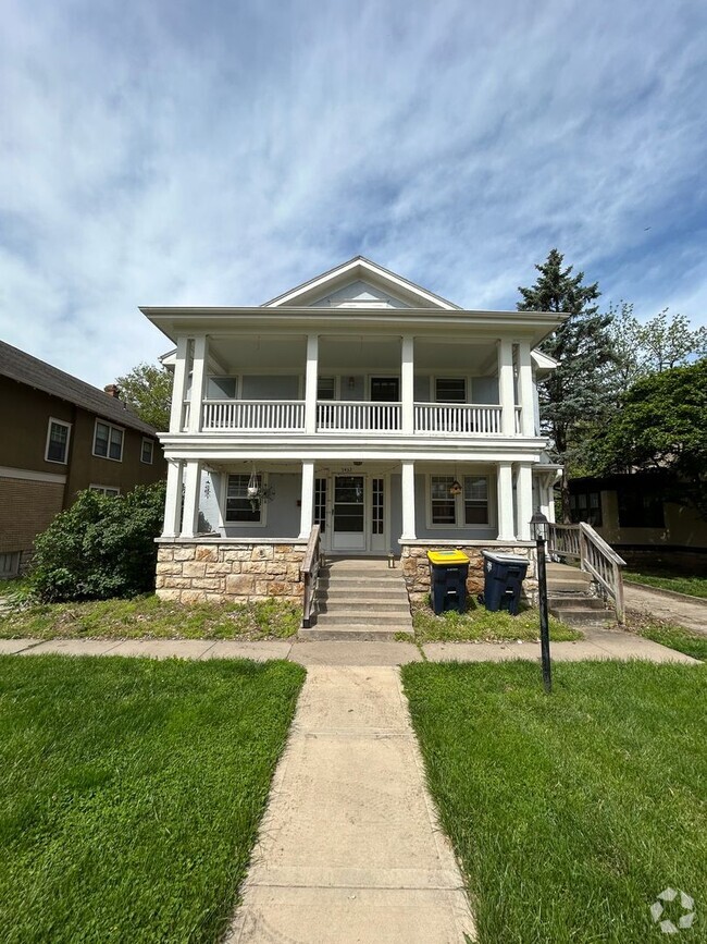 Building Photo - 5430-5432 Harrison St