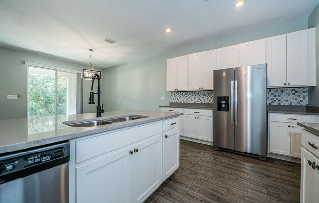 Foto del edificio - Large 3/3/2 Townhome Carrollwood